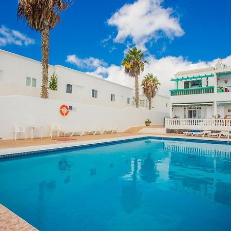 Apartamentos Haria En Puerto Del Carmen Tías Dış mekan fotoğraf