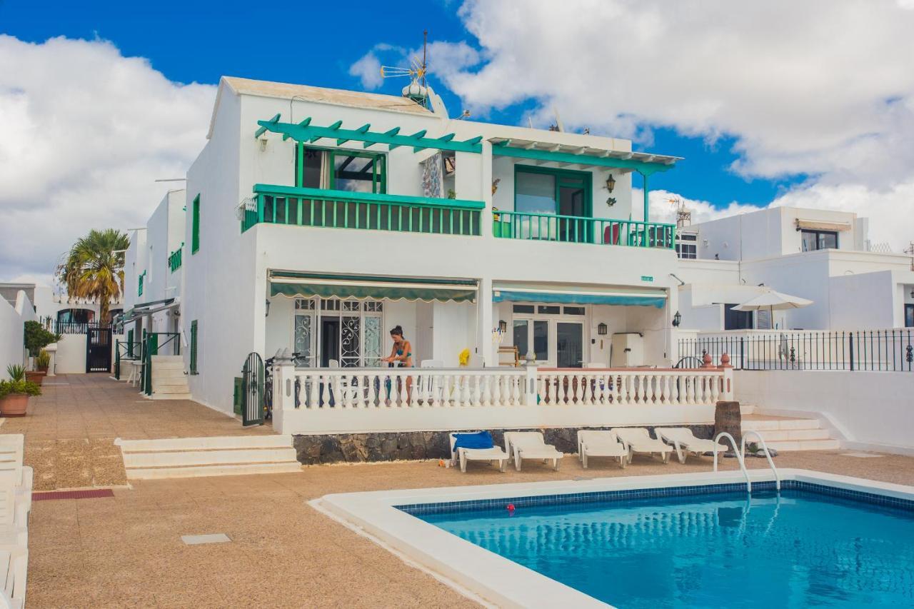 Apartamentos Haria En Puerto Del Carmen Tías Dış mekan fotoğraf