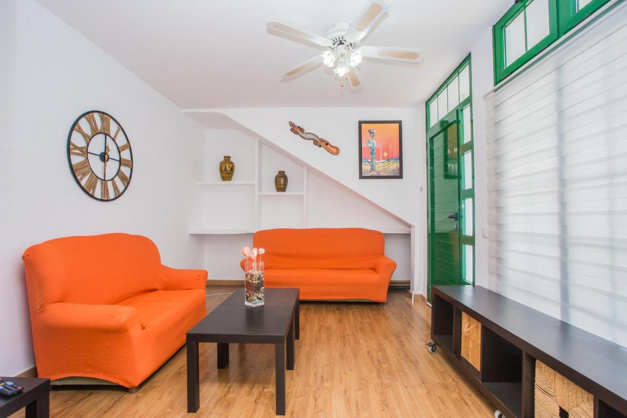 Apartamentos Haria En Puerto Del Carmen Tías Dış mekan fotoğraf
