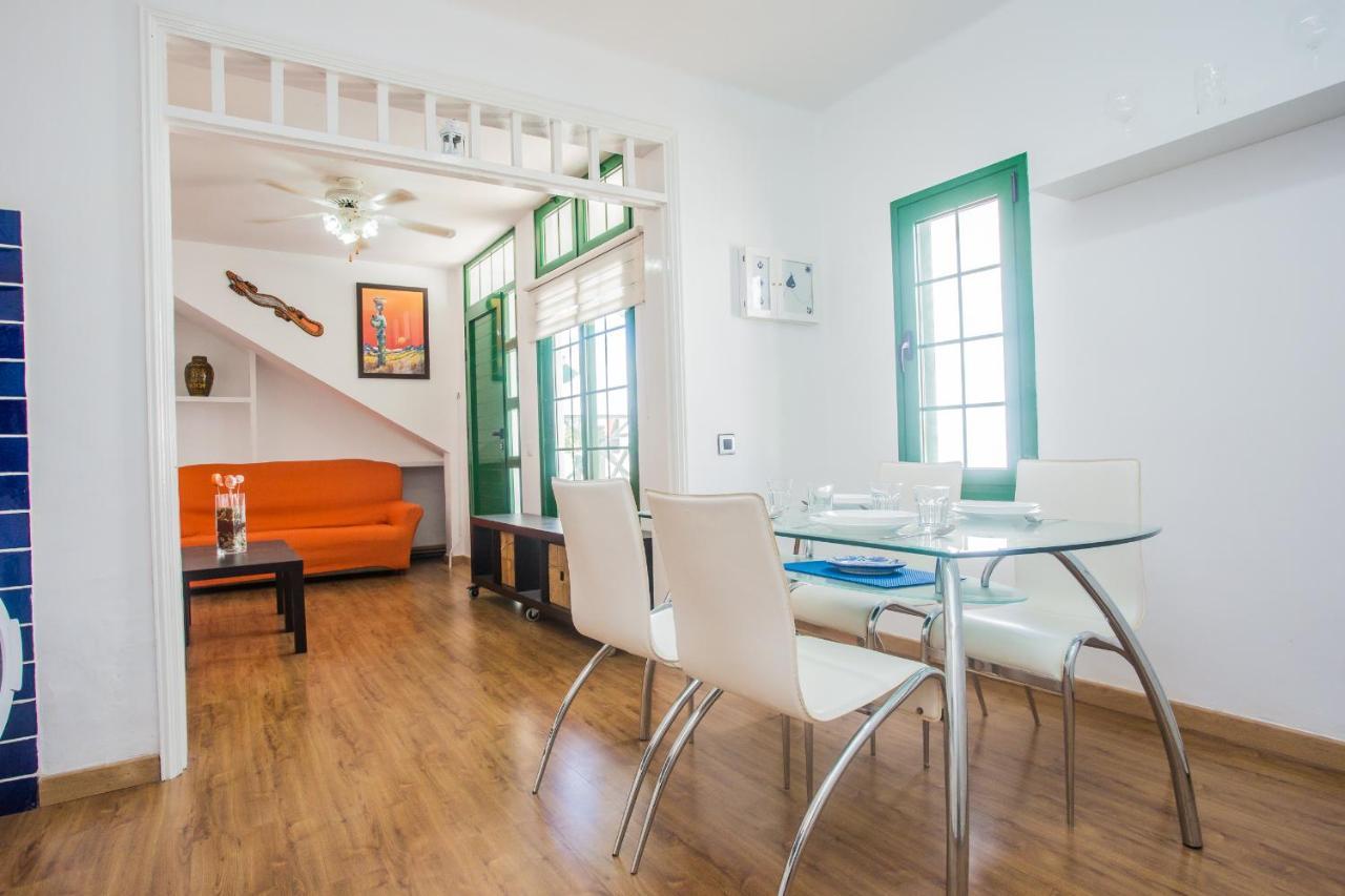 Apartamentos Haria En Puerto Del Carmen Tías Dış mekan fotoğraf