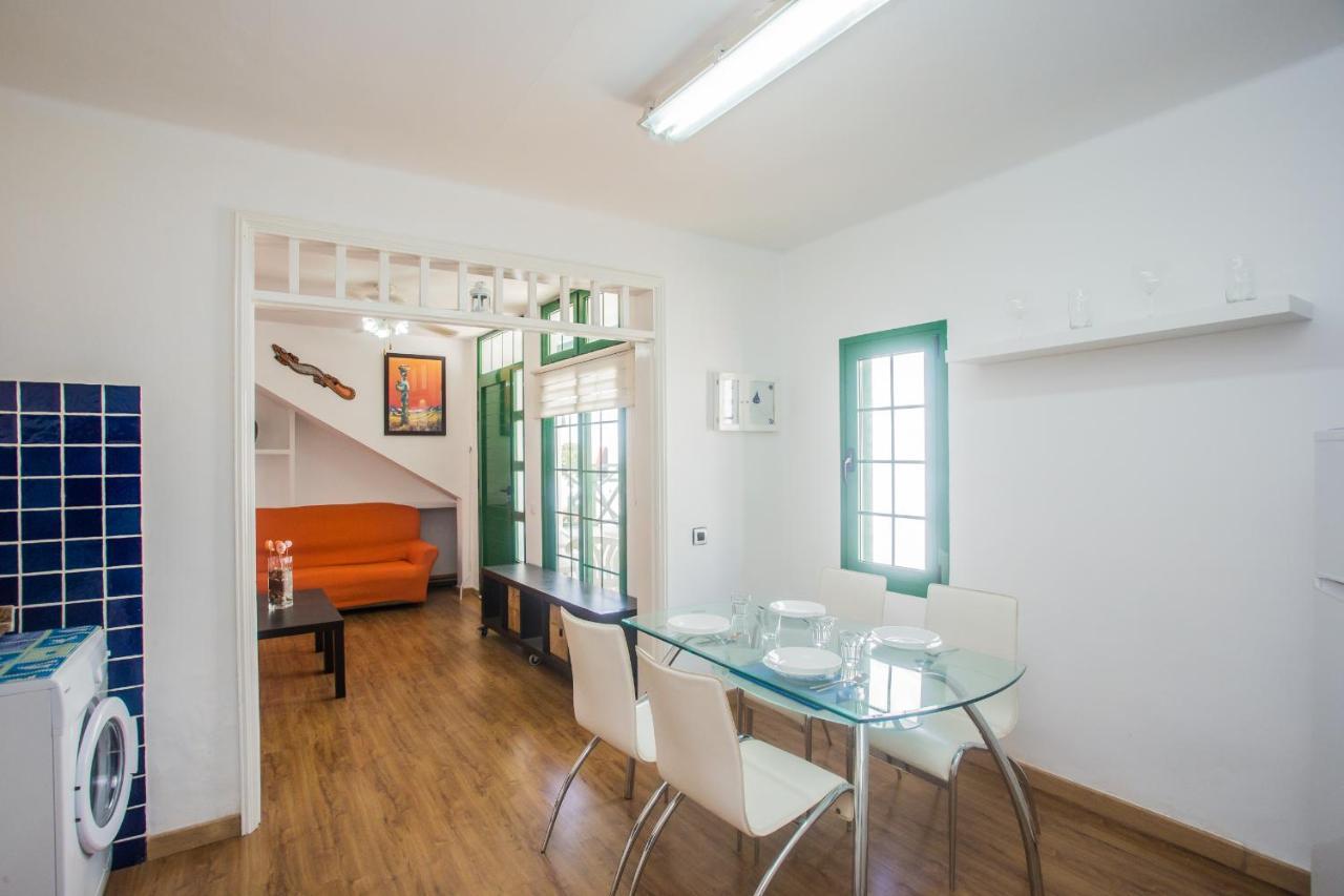 Apartamentos Haria En Puerto Del Carmen Tías Dış mekan fotoğraf