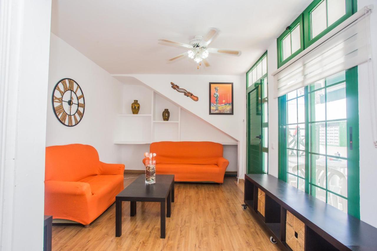 Apartamentos Haria En Puerto Del Carmen Tías Dış mekan fotoğraf