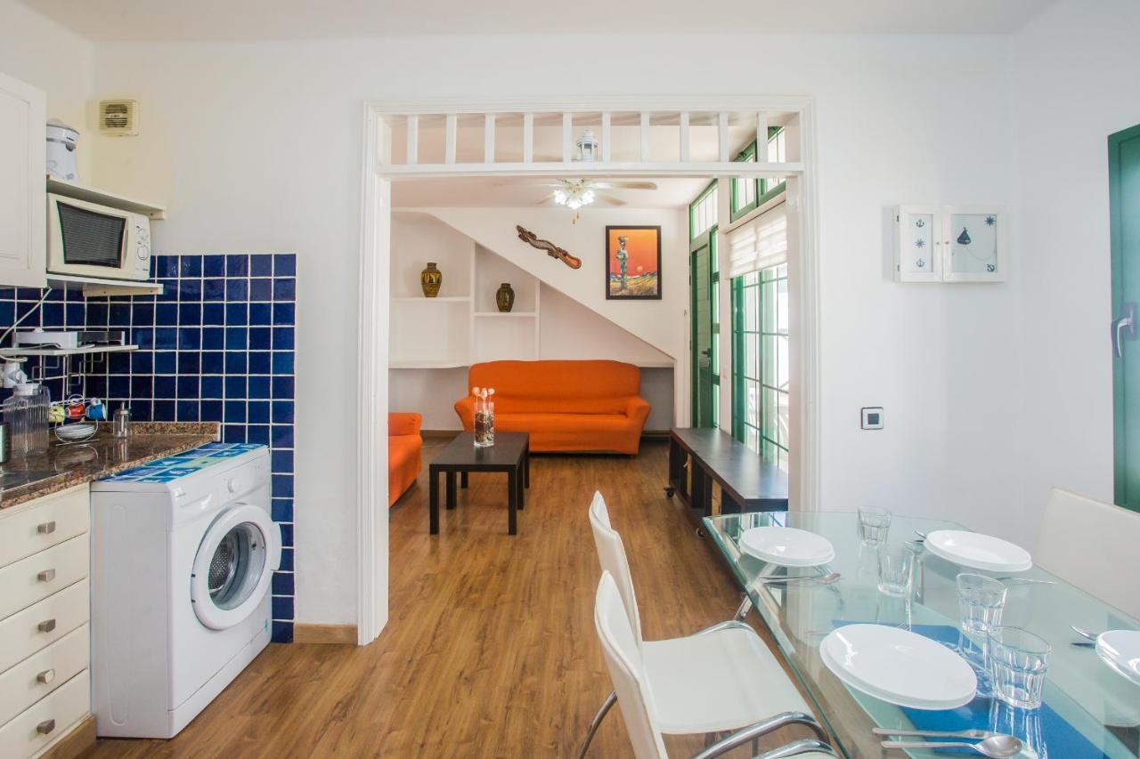 Apartamentos Haria En Puerto Del Carmen Tías Dış mekan fotoğraf
