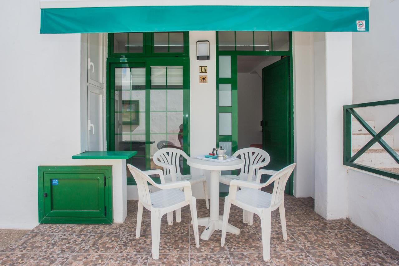 Apartamentos Haria En Puerto Del Carmen Tías Dış mekan fotoğraf