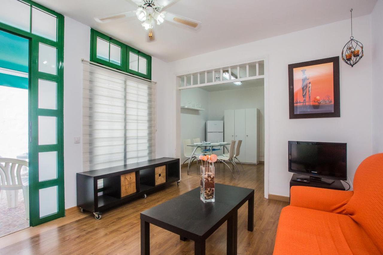 Apartamentos Haria En Puerto Del Carmen Tías Dış mekan fotoğraf
